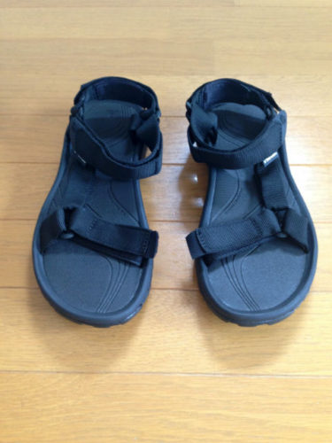 開封！カラーはブラック！