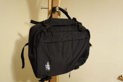 バックパックですが、持ち手は横にも付いています。