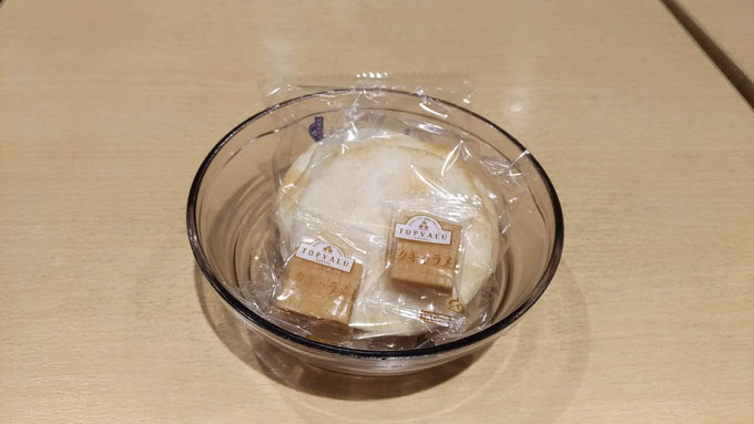 イオンモール日の出のラウンジのお菓子